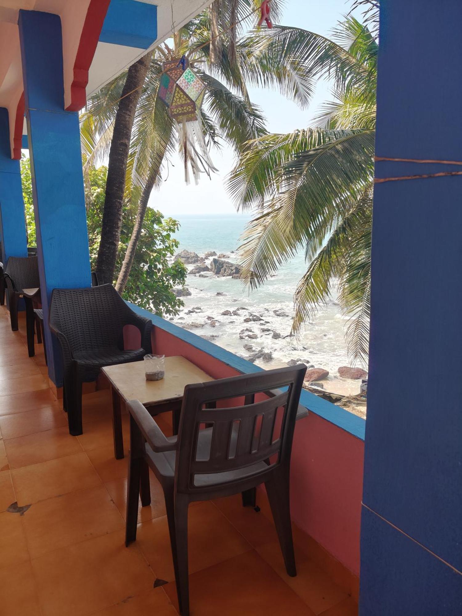 Om Ganesh Guest House Cliffside Arambol Cameră foto