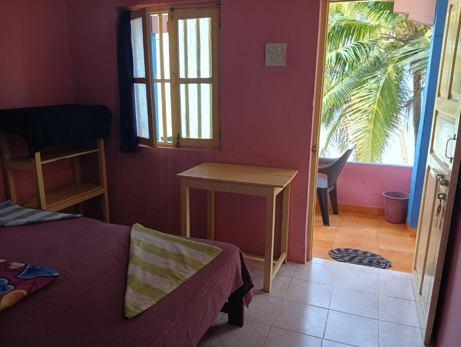 Om Ganesh Guest House Cliffside Arambol Cameră foto